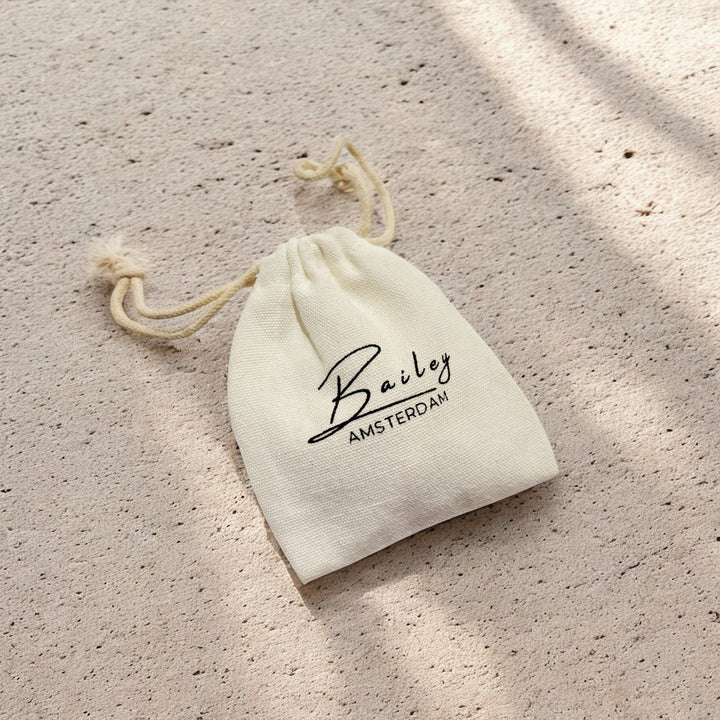 Amour Necklace