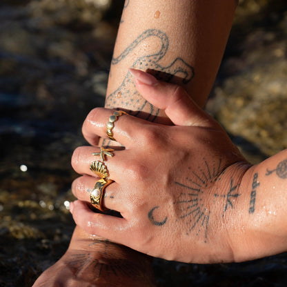 Seashell Ring (Adjustable) by Arley London — view 3